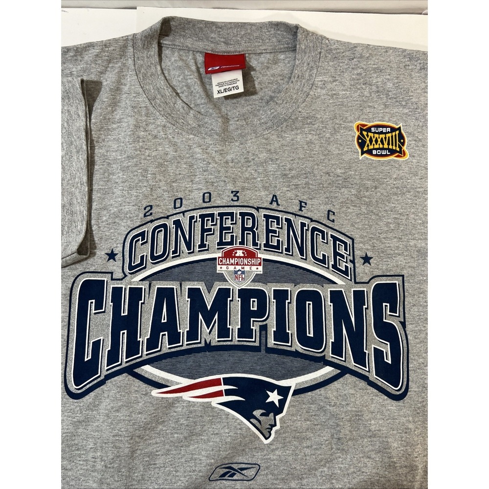 Vintage New England Patriots T Shirt Mens Size XL  Grey 2003 Reebok NFL Logo Y2K